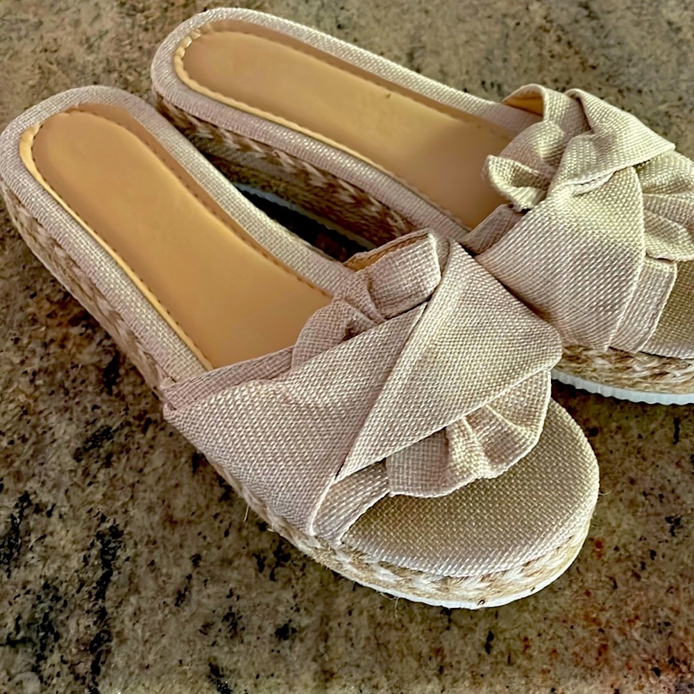 New slides - beige - cream